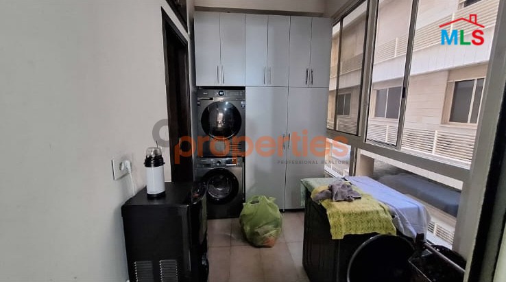Furnished Apartment For Sale in Hadath – شقة مفروشة للبيع في الحدث CPDD65