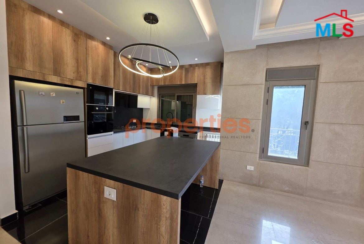 280 sqm Duplex with Terrace in Baabdat For Sale – CPSK12