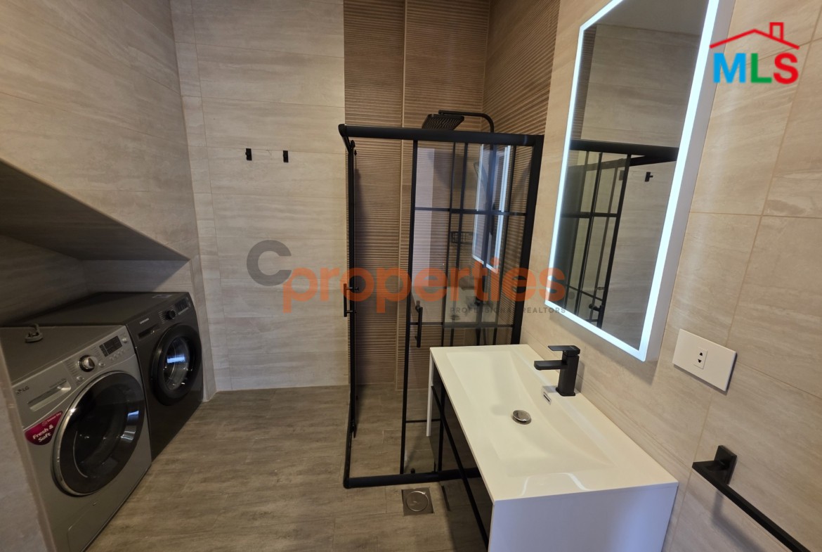 280 sqm Duplex with Terrace in Baabdat For Sale – CPSK12