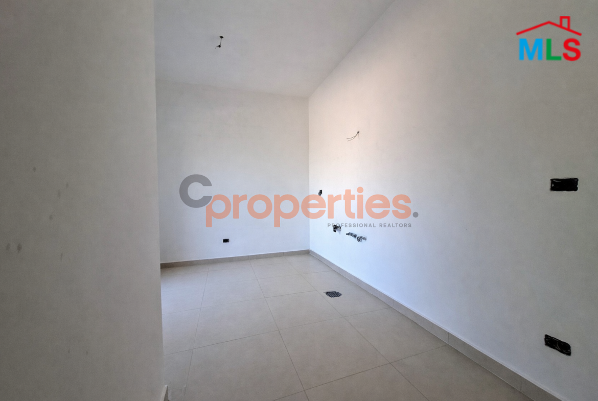 Apartment for Sale in Halat – CPJHM32