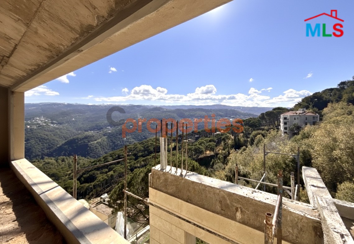 Apartment for sale in Broummana – Roof – CPSK68