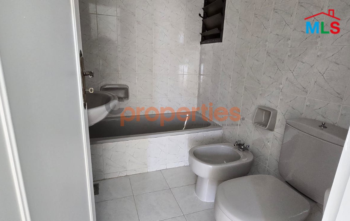 Apartment For Sale in Adonis – CPKTC12