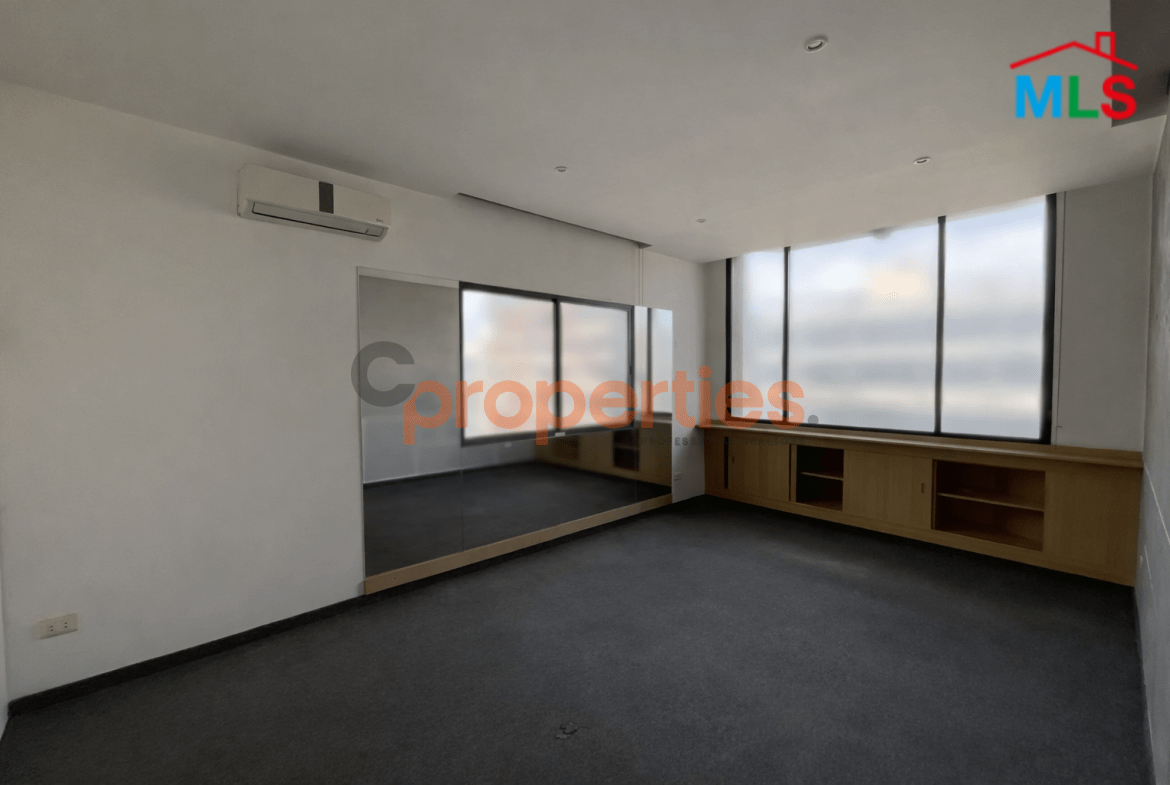 Office for sale in Dekwaneh – CPCC175