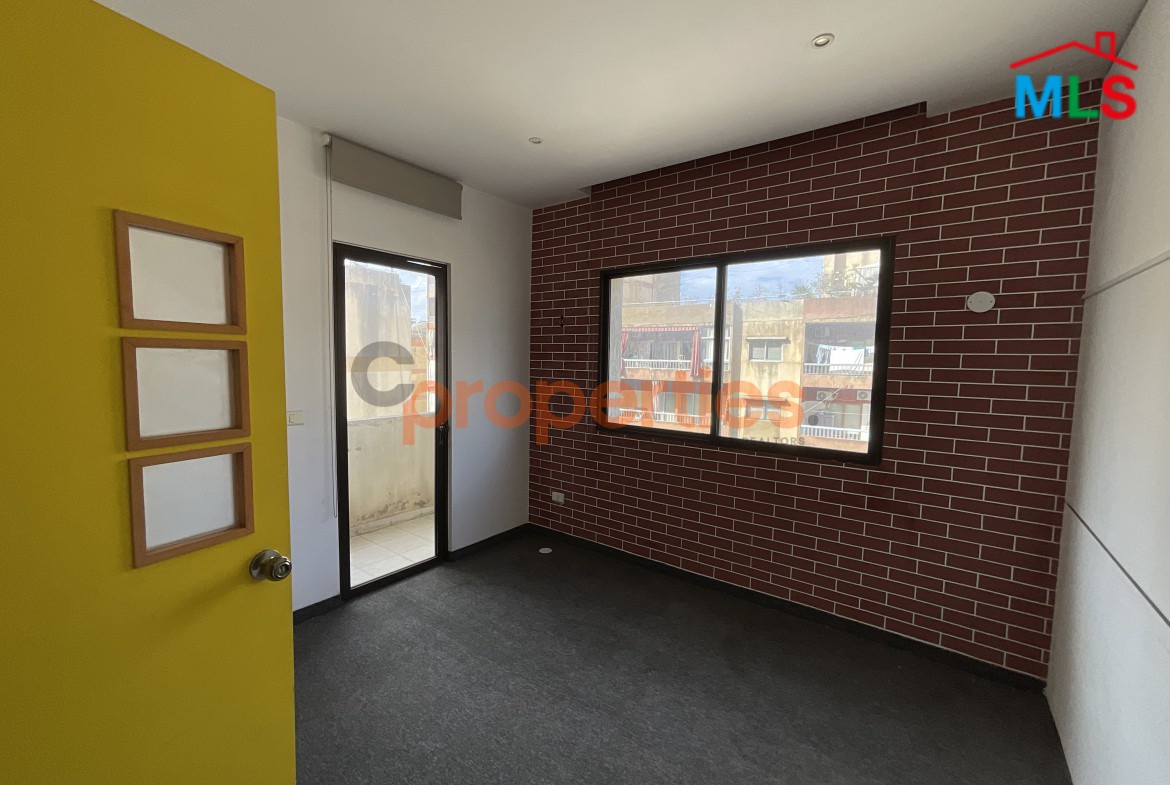 Office for sale in Dekwaneh – CPCC175