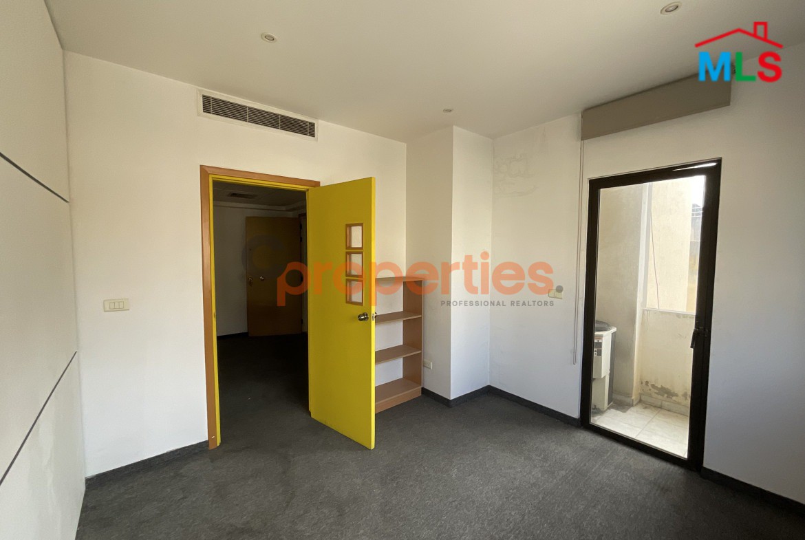 Office for sale in Dekwaneh – CPCC175