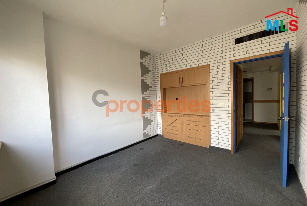 Office for sale in Dekwaneh – CPCC175