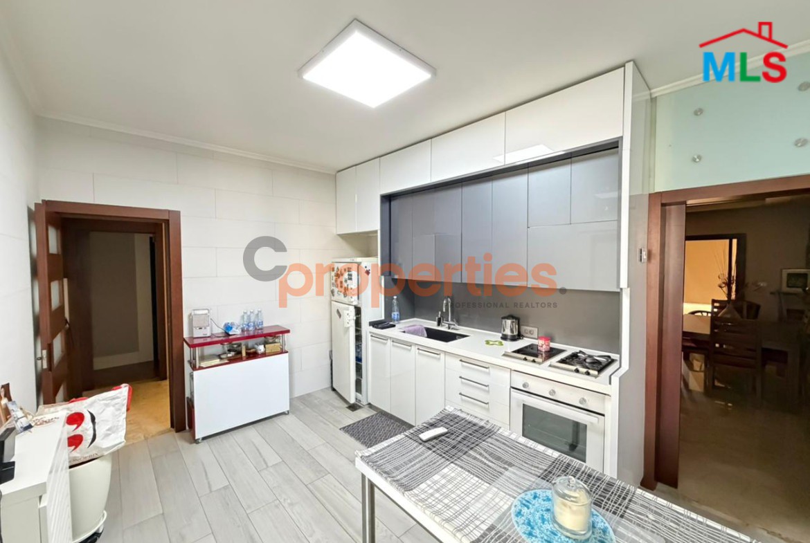 Apartment for sale in Hazmieh – Prime Location – CPMK183