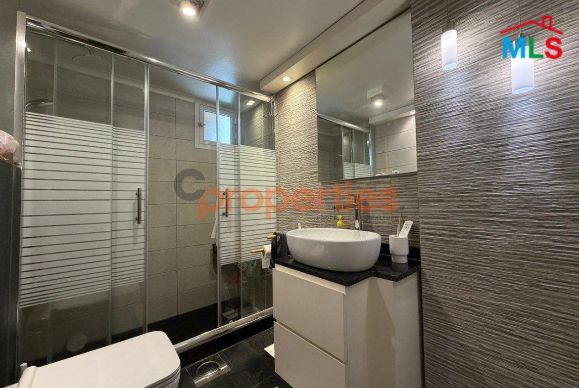 Apartment for sale in Hazmieh – Prime Location – CPMK183