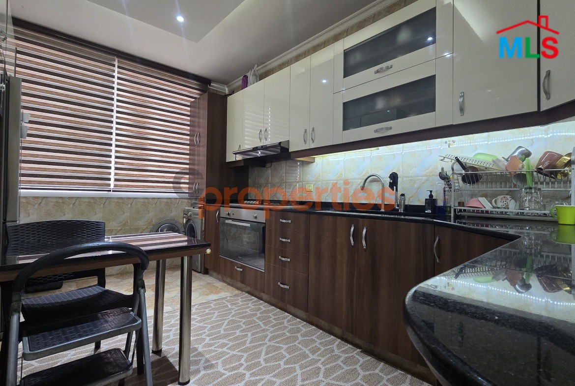 Apartment For Sale in Ein El Remmaneh – CPJA54