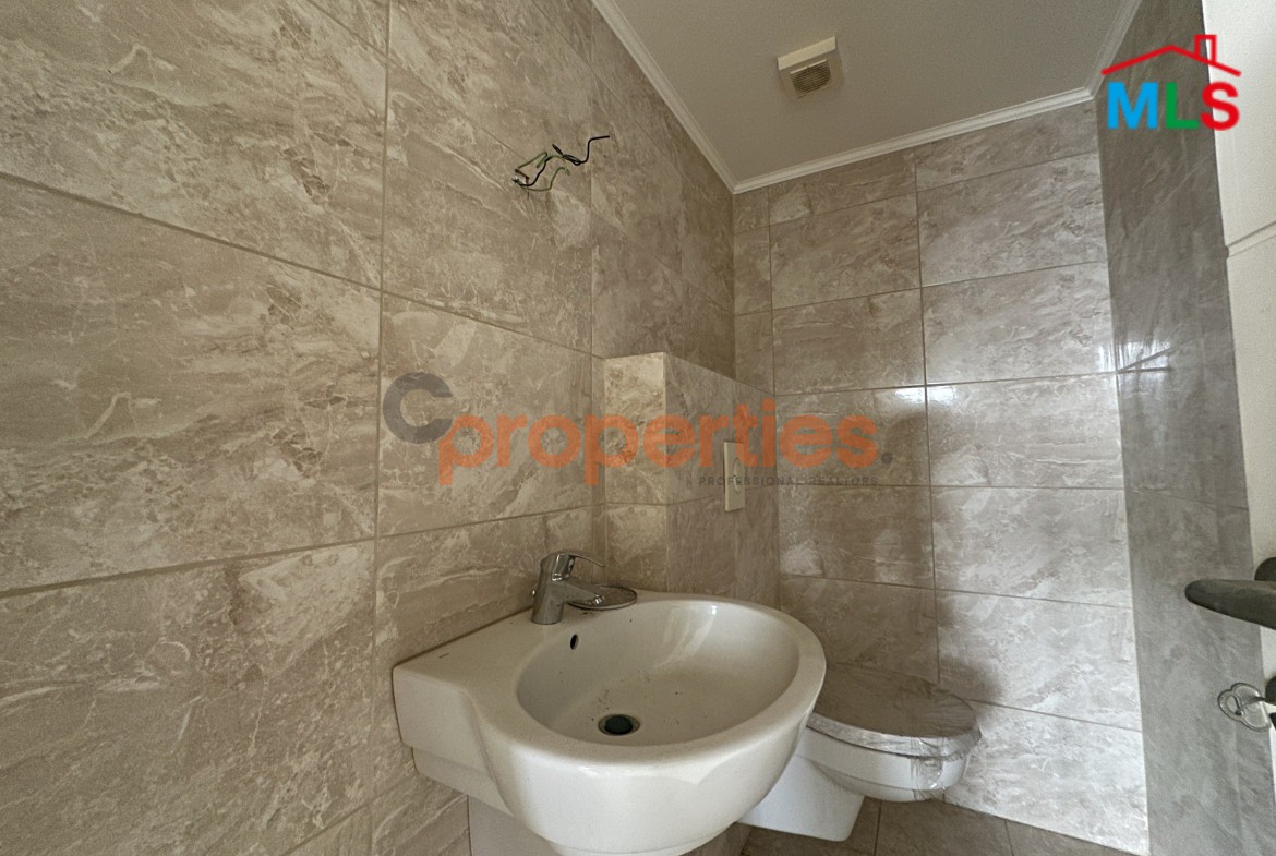 Apartment For Sale in Betchay – CPDD53