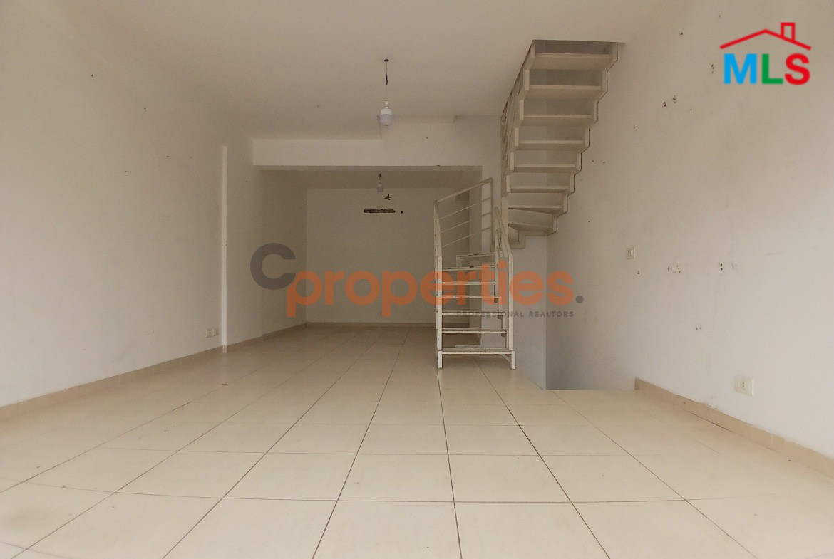 Shop For Sale In Safra – CPJGK64