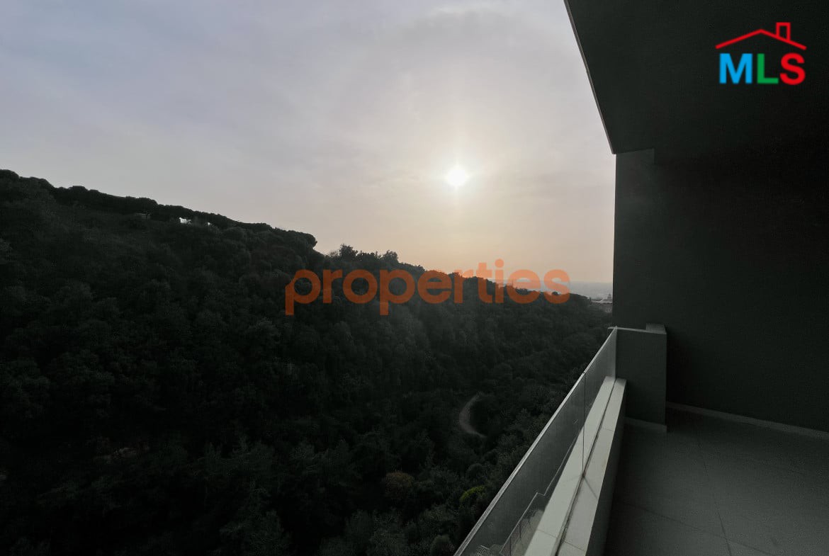 Panoramic Apartment in Dekwaneh Mar Roukoz Prime | CPCC107