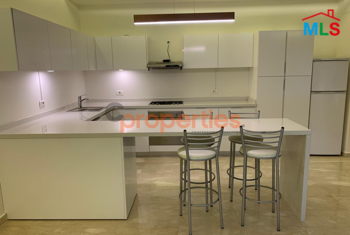Apartment For Sale In Achrafieh – CPBWW92
