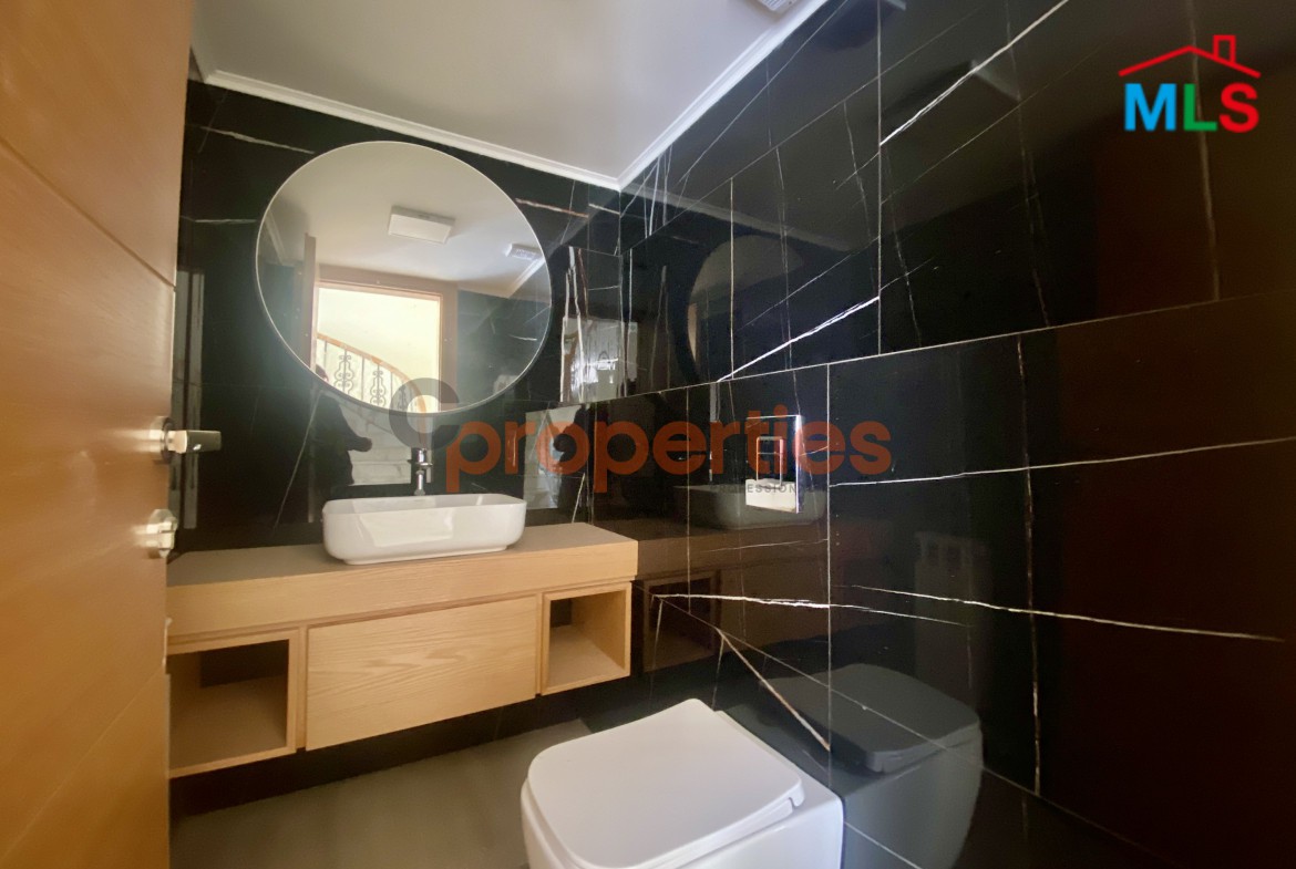 Luxurious Duplex for Sale in Adma – CPKMT59