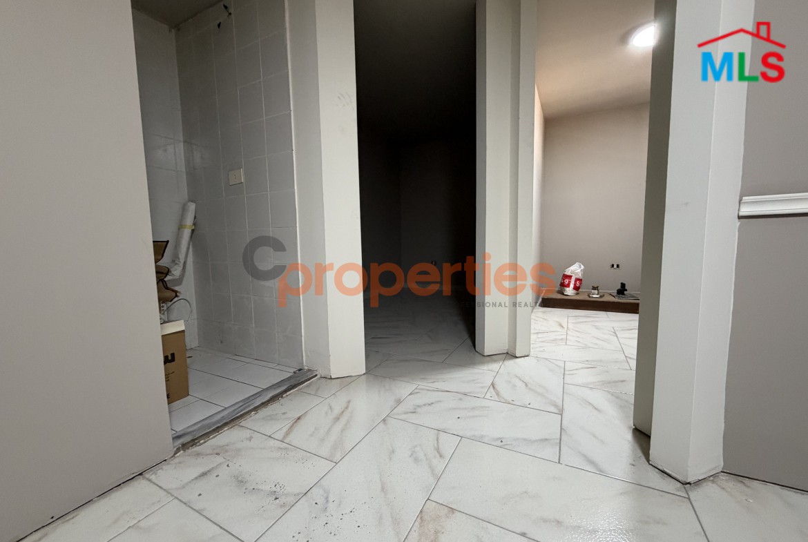 Prime Shop for Sale in Hazmieh – CPFY118