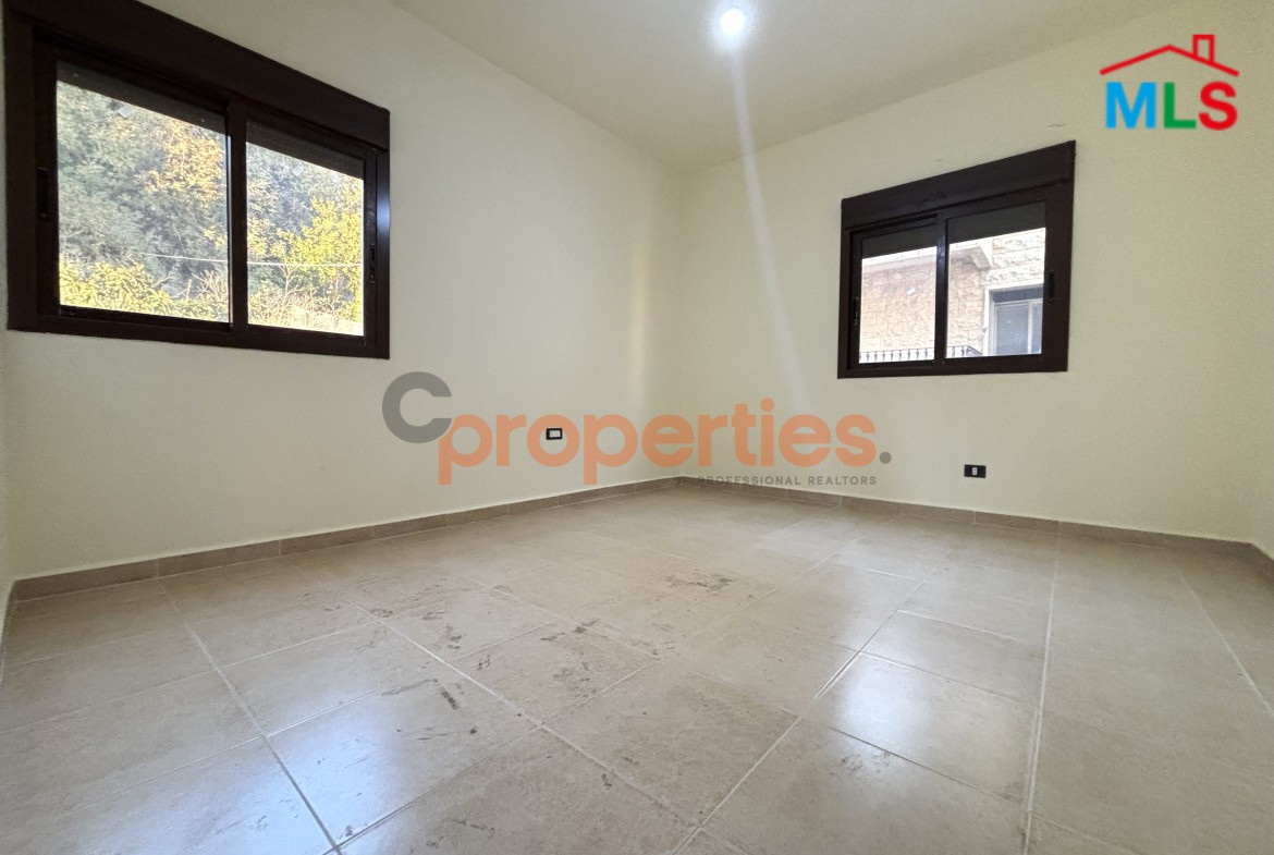 Apartment For Sale in Jbeil CPJRK335