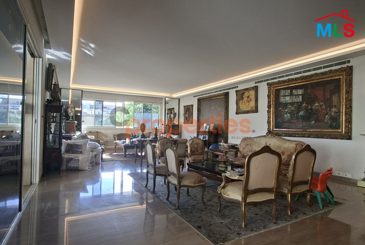 Apartment For Sale In Achrafieh – CPBWW83