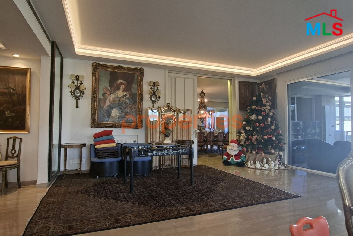 Apartment For Sale In Achrafieh – CPBWW83