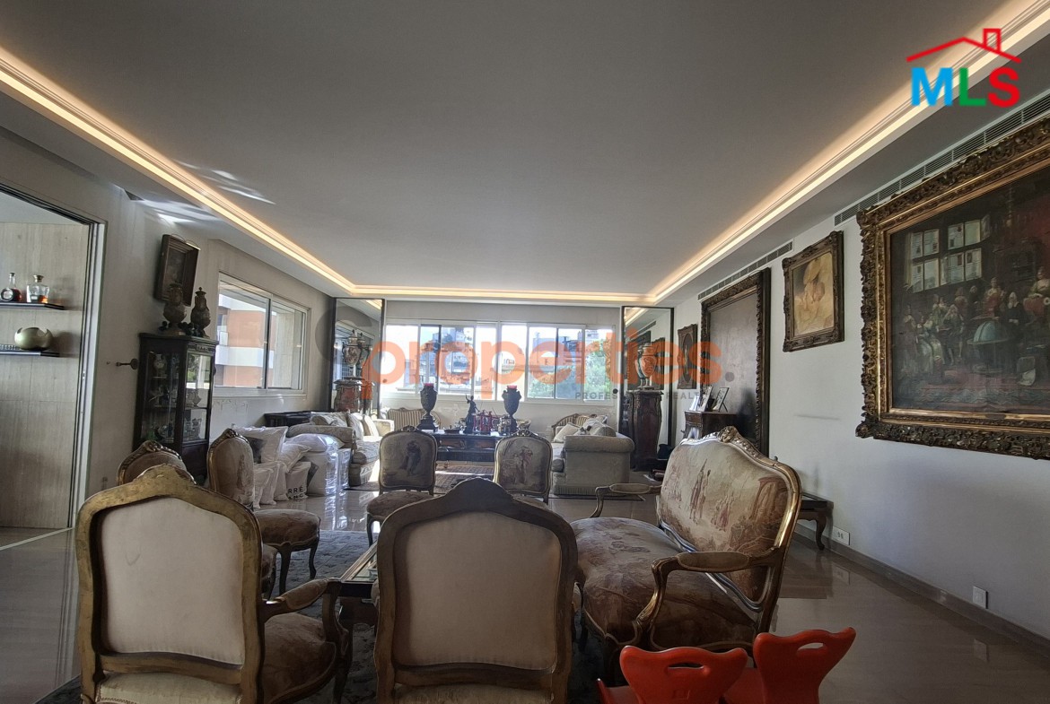 Apartment For Sale In Achrafieh – CPBWW83