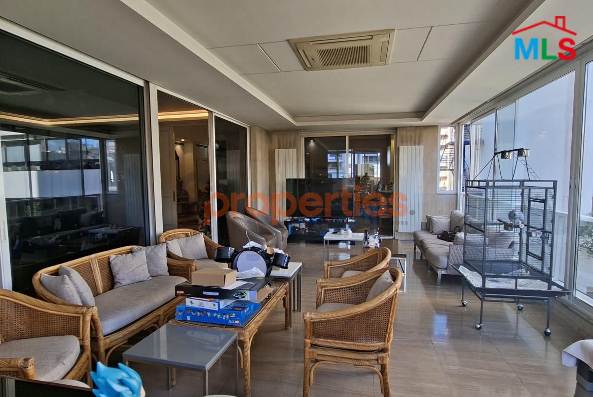 Apartment For Sale In Achrafieh – CPBWW83