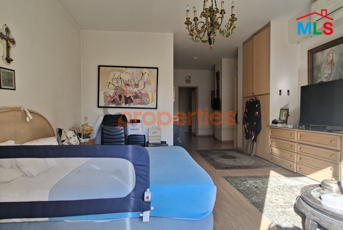 Apartment For Sale In Achrafieh – CPBWW83
