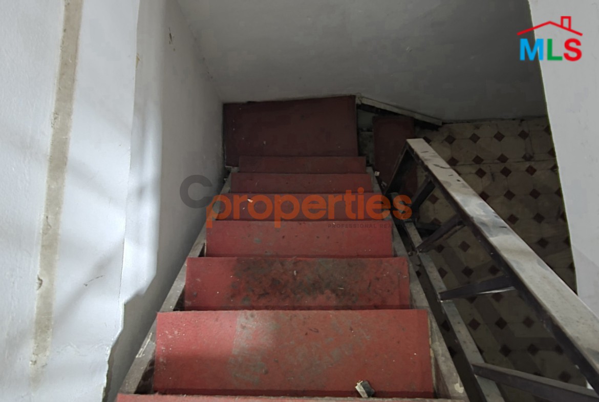 Shop For Sale In Souk Mouawad – Harek Hreik – CPJA45