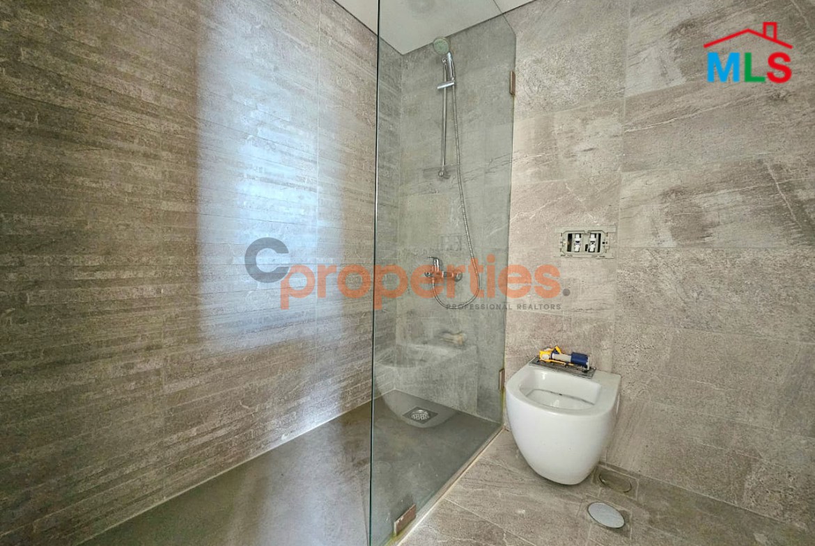 Apartment For Sale In Achrafieh – CPBWW84