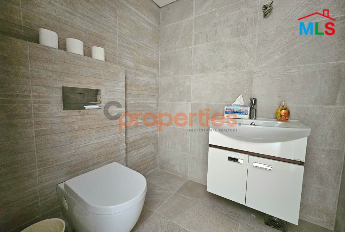 Apartment For Sale In Achrafieh – CPBWW84