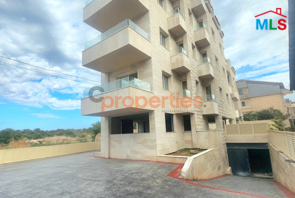 Building for sale in Amchit – Jbeil – CPJMH32