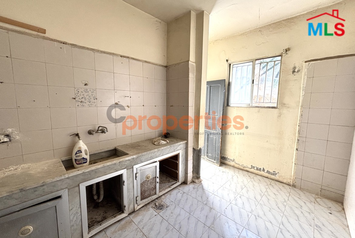 120sqm Apartment With 500sqm garden & 60sqm terrace for Sale in Blat – CPJRK333