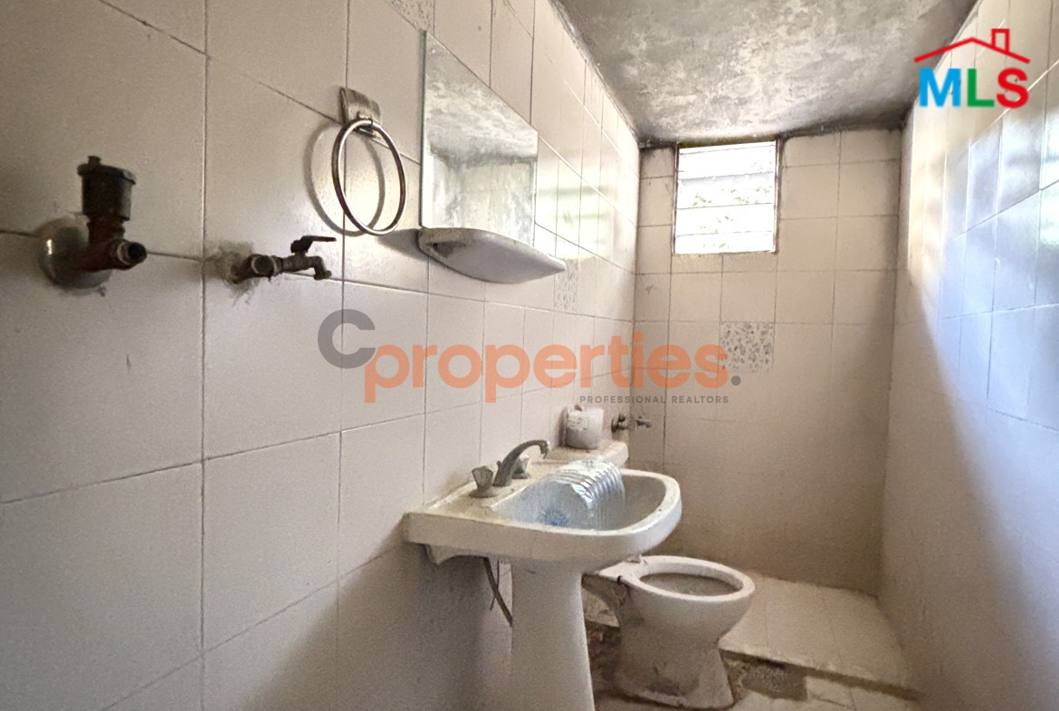 120sqm Apartment With 500sqm garden & 60sqm terrace for Sale in Blat – CPJRK333
