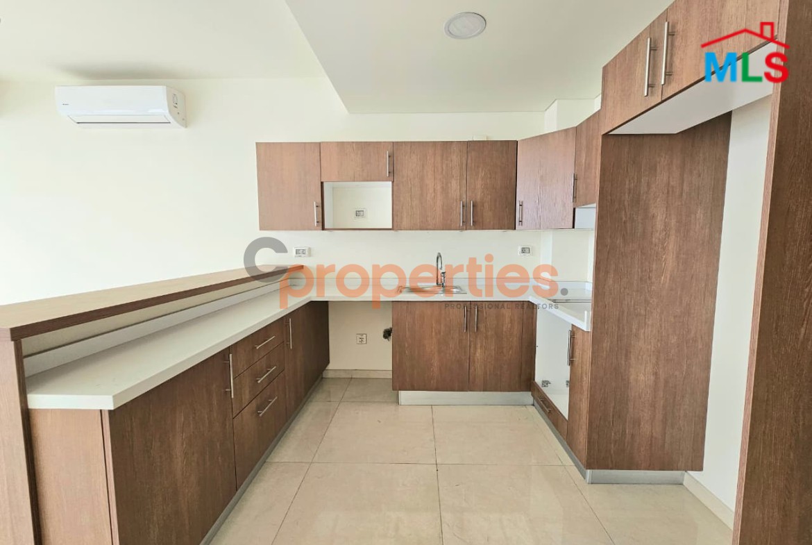 Apartment For Sale In Achrafieh – CPBWW81