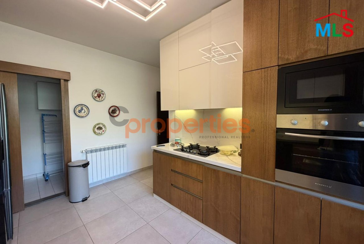 Apartment for sale in Hazmieh CPMK177