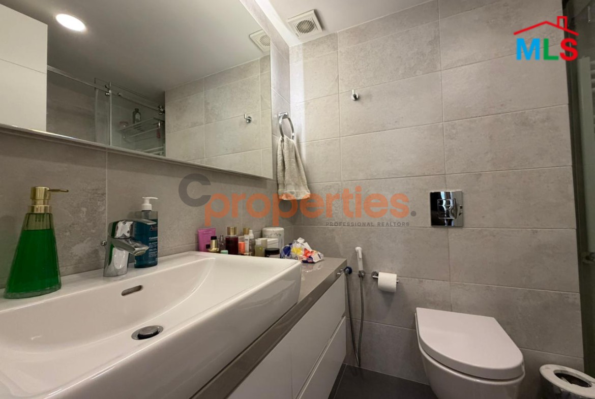 Apartment for sale in Hazmieh CPMK177