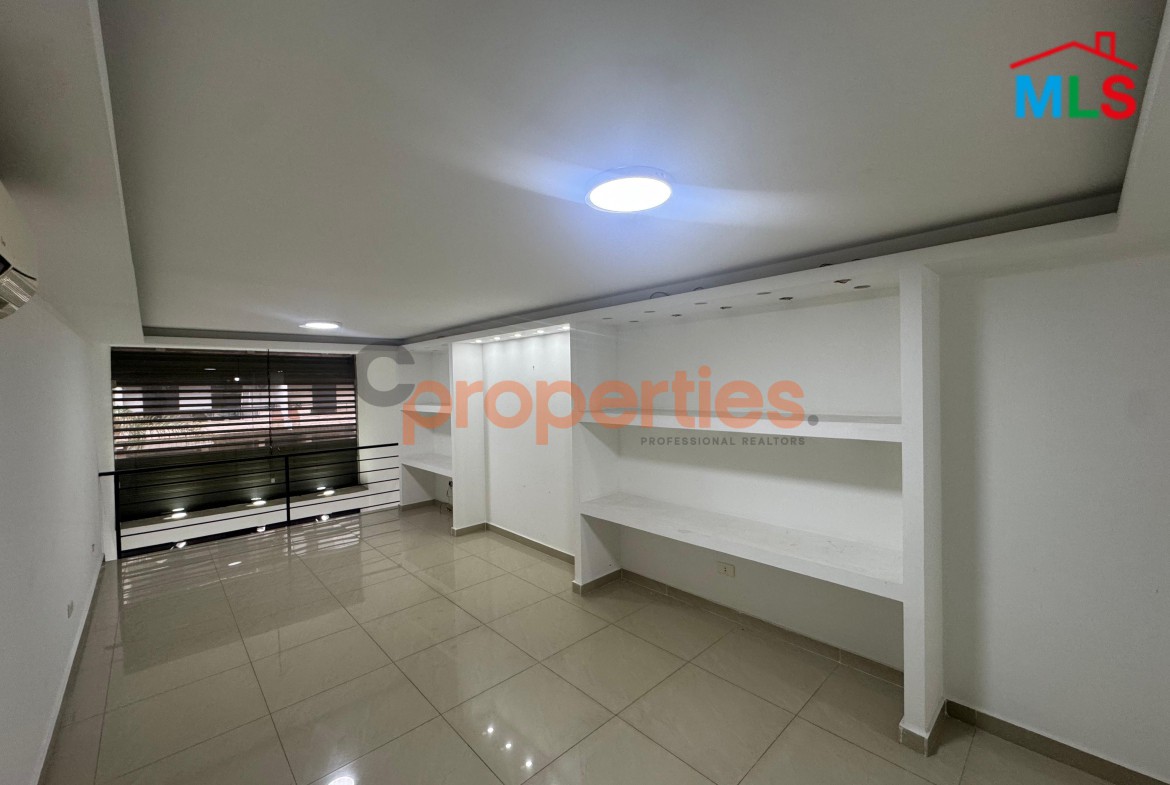 Prime Commercial Shop for Sale in Zalka – CPFY88