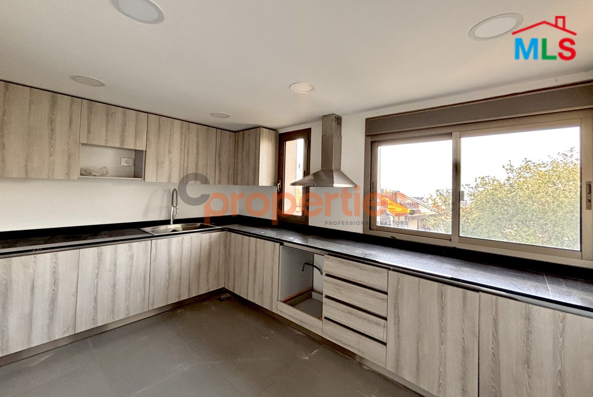 Duplex for sale in Beit Mery – CPRA86