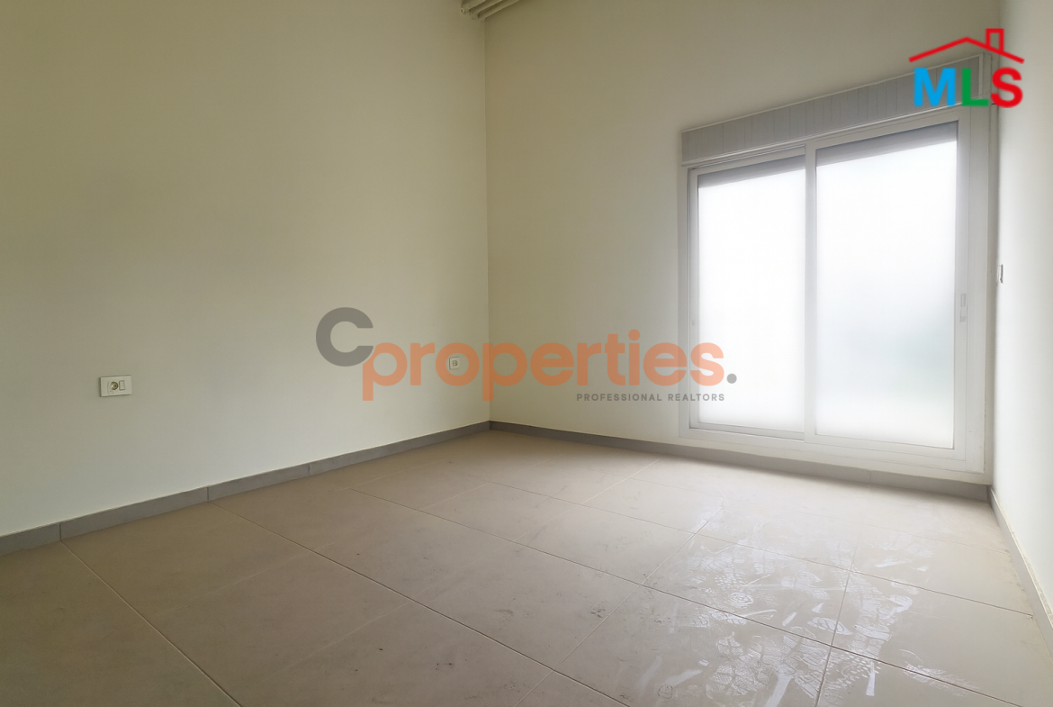 Office For Sale In Furn El Chebbak – CPJA39
