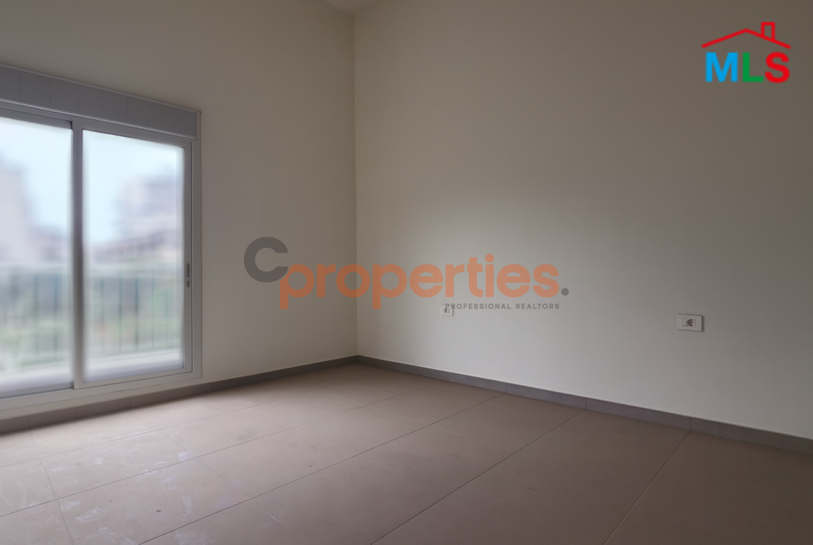 Office For Sale In Furn El Chebbak – CPJA39