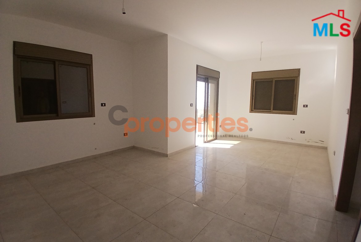 Apartment For Sale In Bouar – CPJGK35