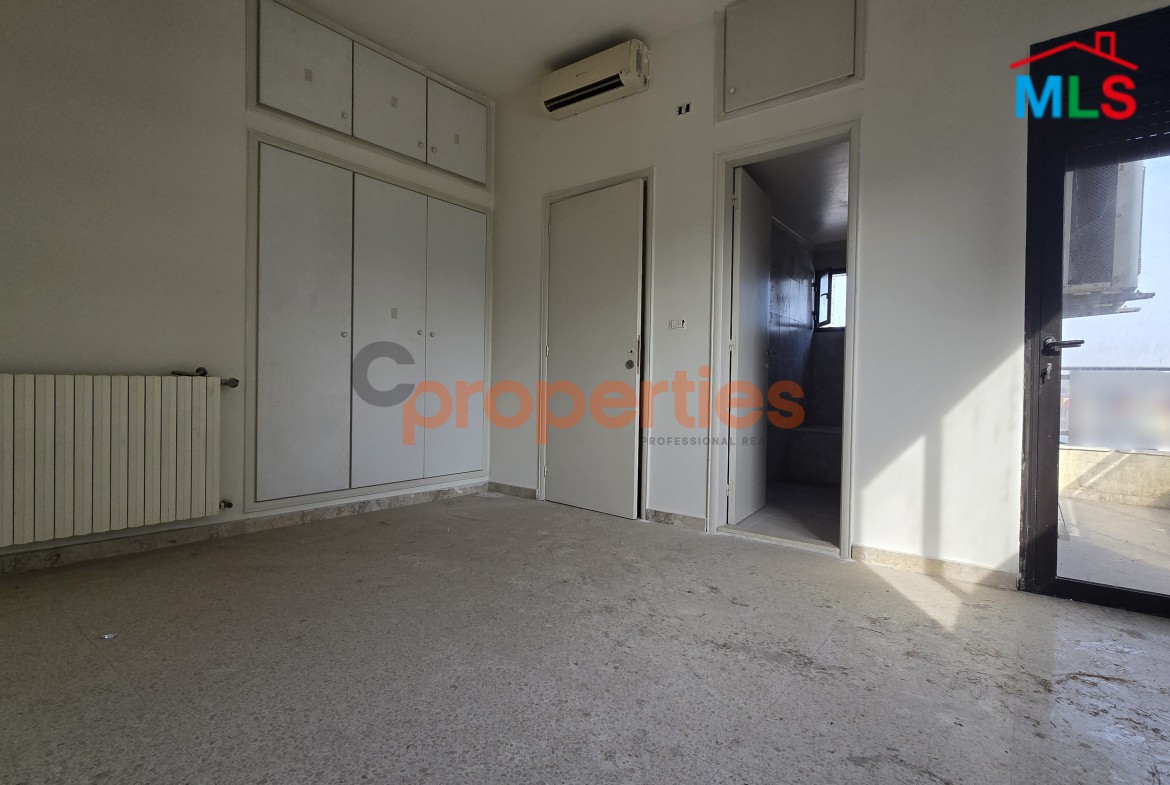 Apartment For Sale In Furn El Chebbak – CPJA26