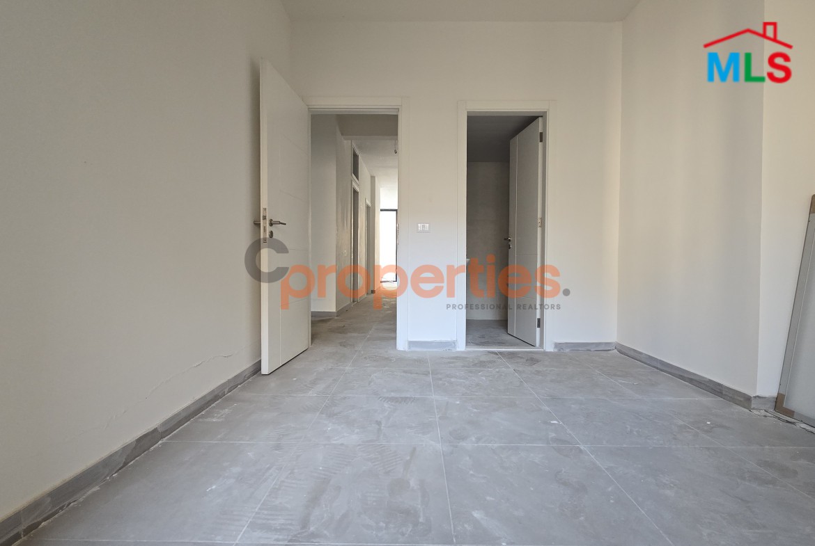 Apartment For Sale In Furn El Chebbak – CPJA20