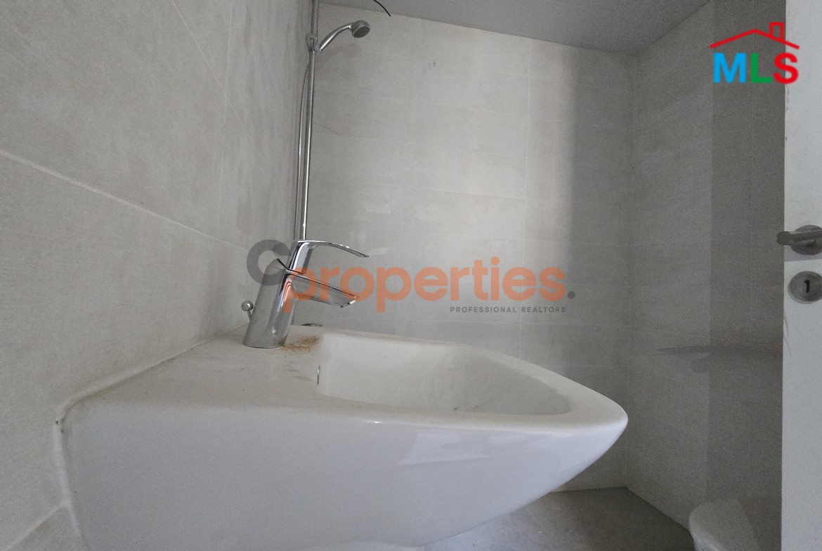Apartment For Sale In Furn El Chebbak – CPJA20