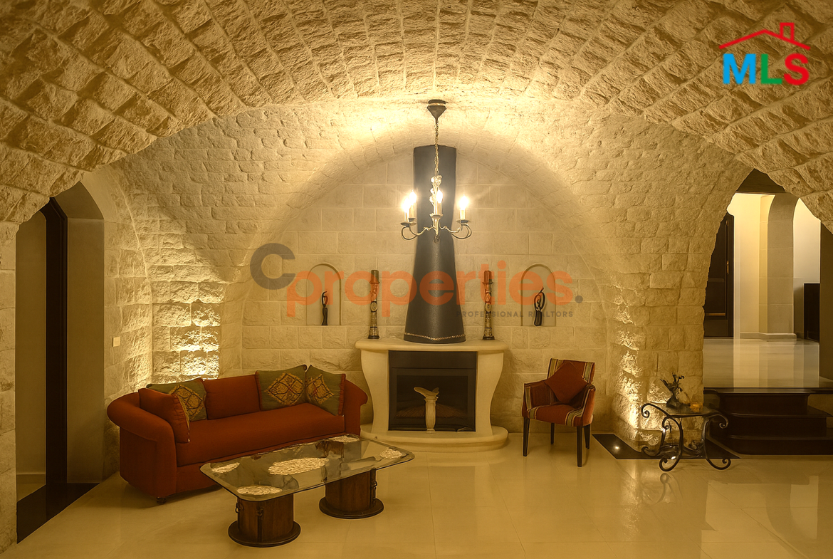 Luxurious Villa For Sale In Ajaltoun – CPKRH54