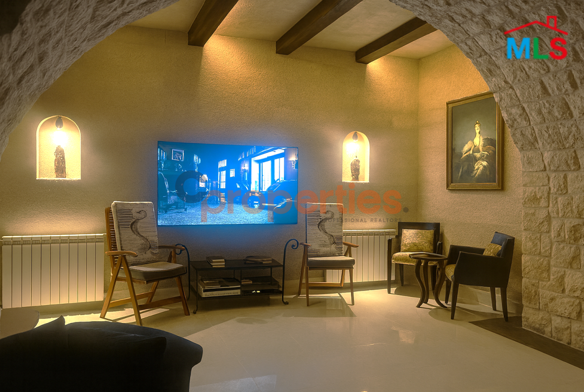 Luxurious Villa For Sale In Ajaltoun – CPKRH54