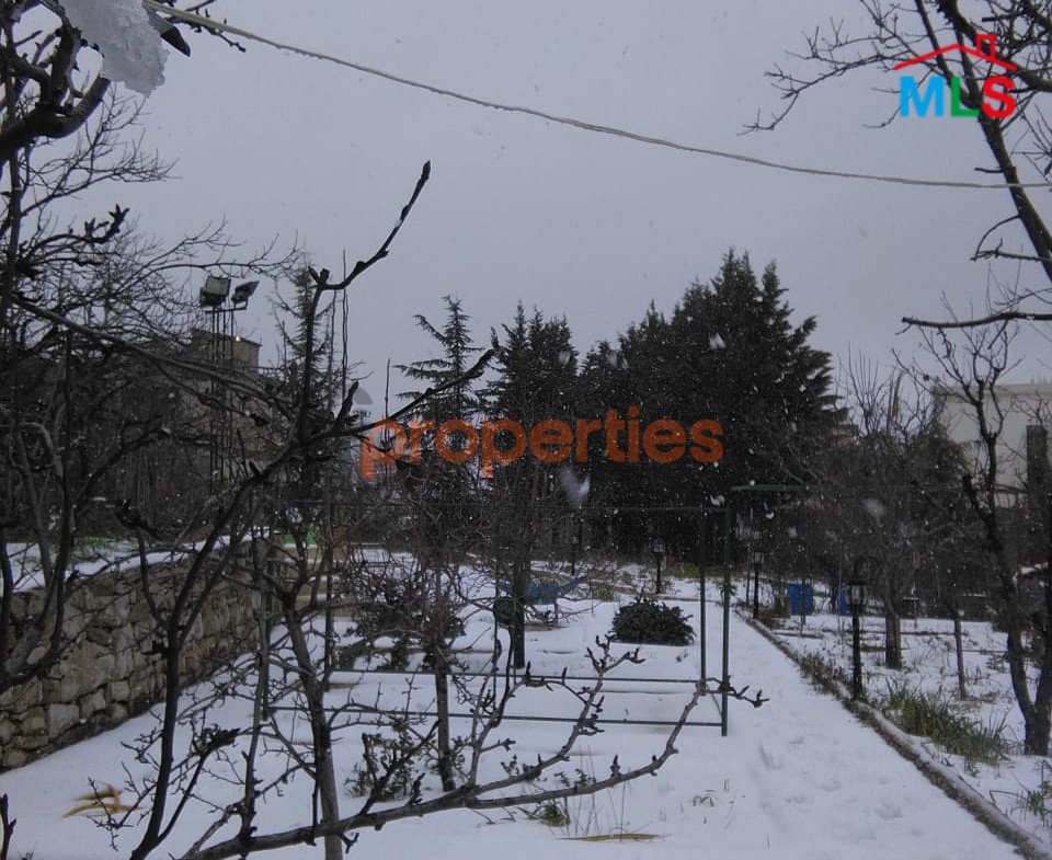 Land with 80 sqm Built Chalet for Sale in Feytroun – CPKRH56