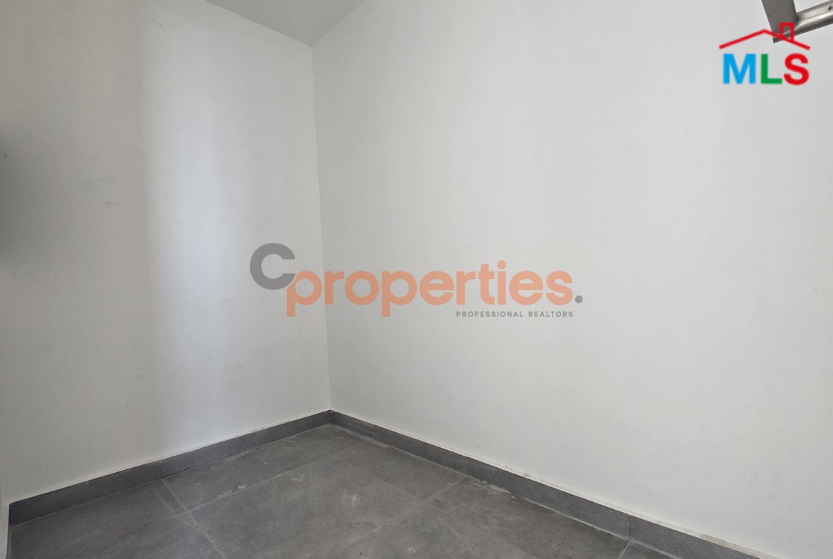 Apartment For Sale In Furn El Chebbak – CPJA17