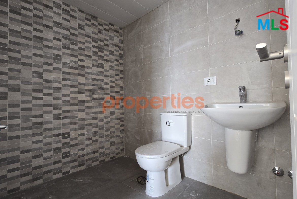Apartment For Sale In Furn El Chebbak – CPJA17