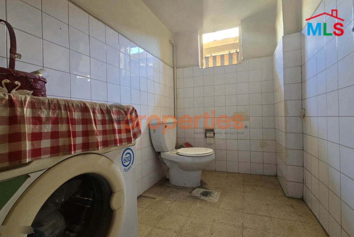 Apartment For Sale In Ain El Remmaneh – CPJA16