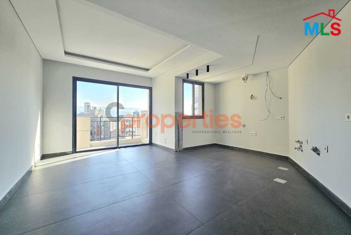 Apartment For Sale In Achrafieh – CPBWW71