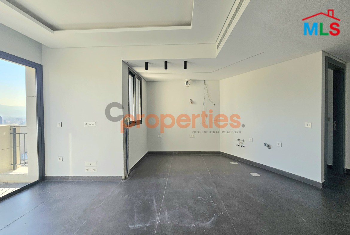 Apartment For Sale In Achrafieh – CPBWW71